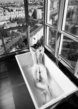 Anna Plugar