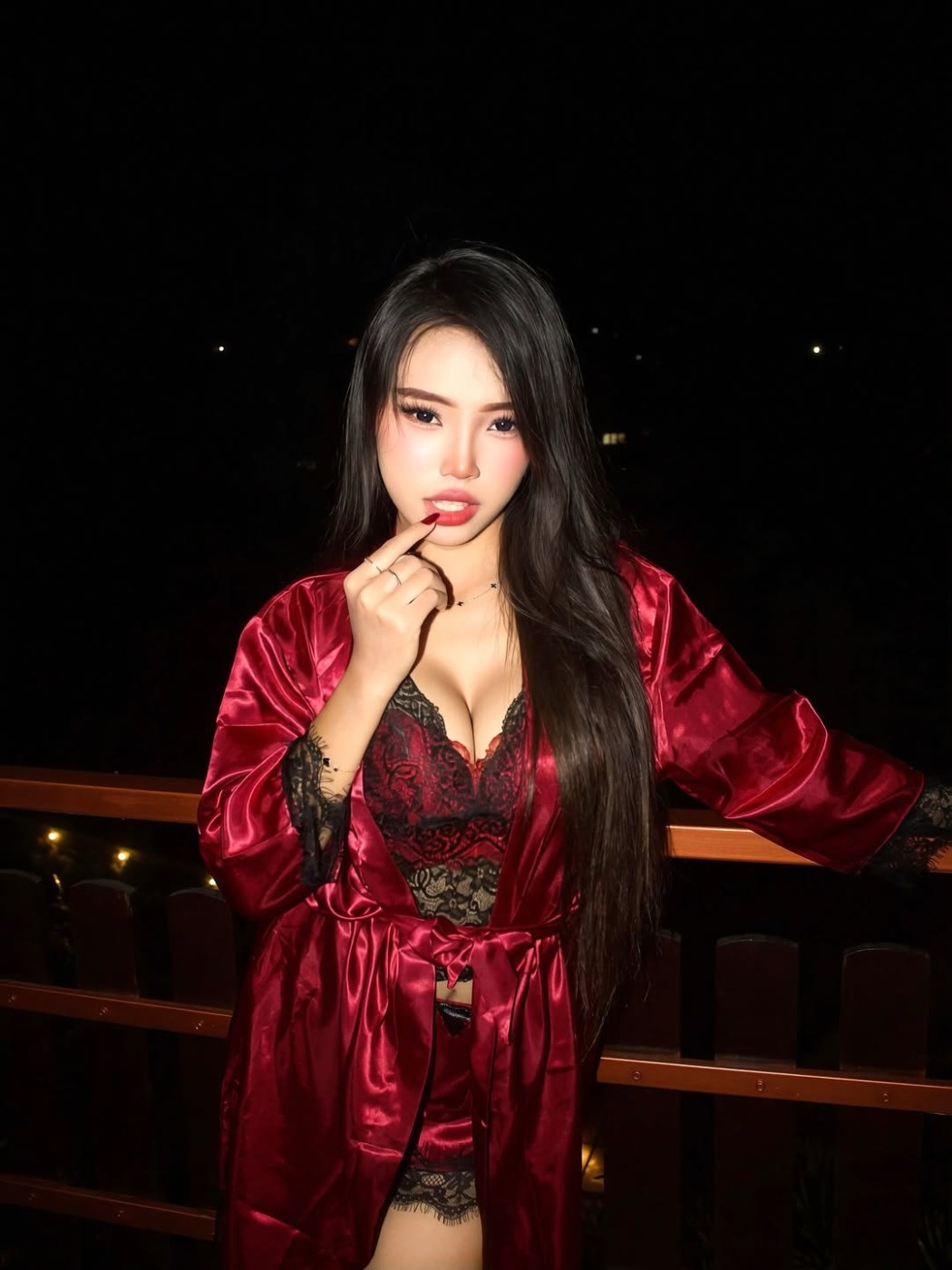 Eliza Junita Photo #10