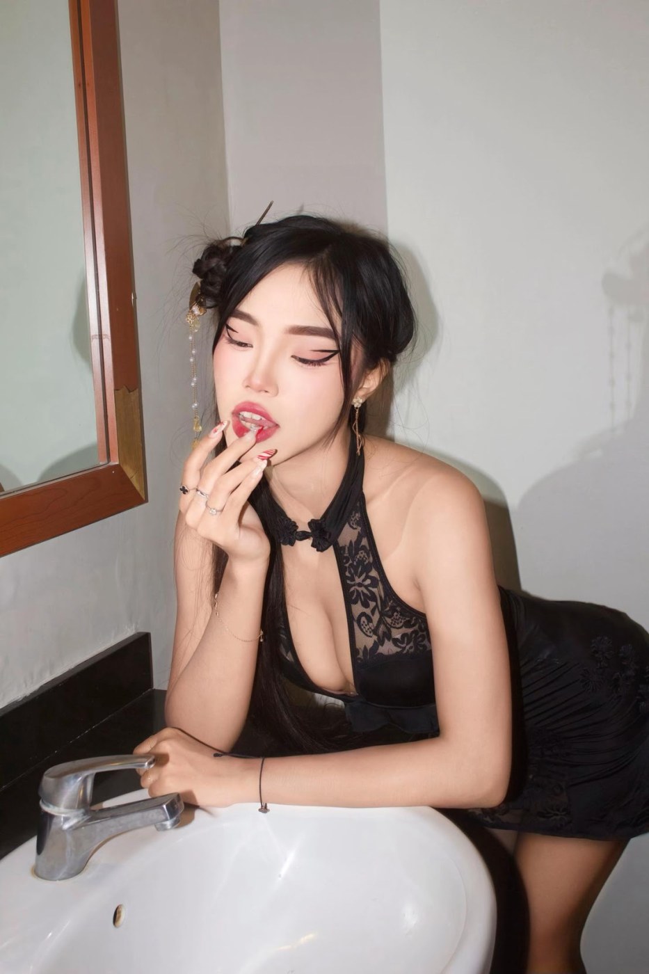 Eliza Junita Photo #18