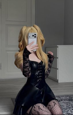 d0llshaped Photo #16