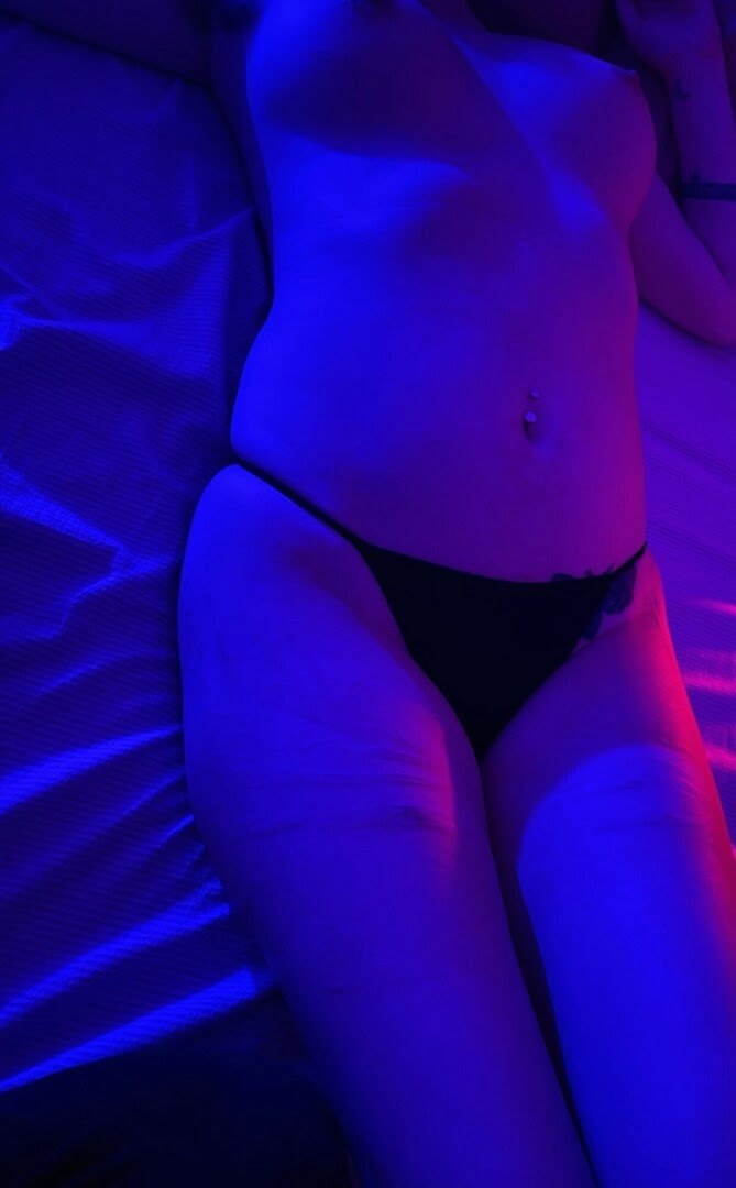 hausofholes Photo #1