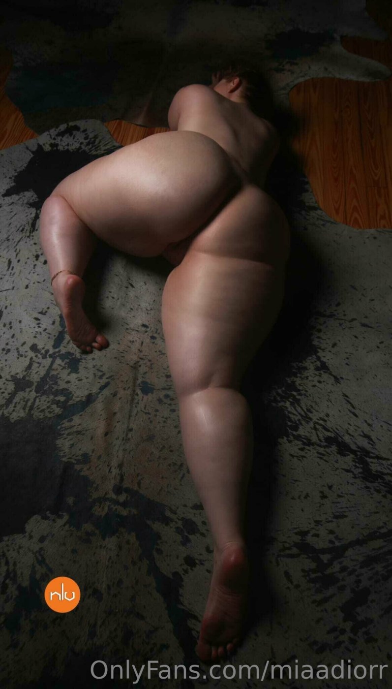 Mia Dior Photo #2