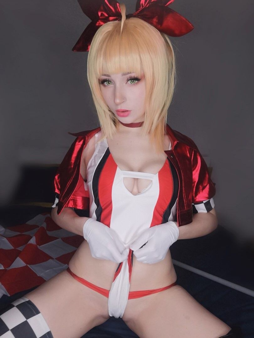 Succubus Photo #131
