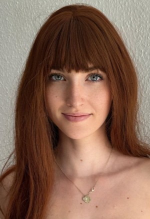 Anna Redd Photo #13