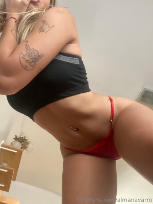 Alma Navarro Photo #17