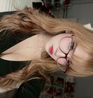 sylviedh Photo #25