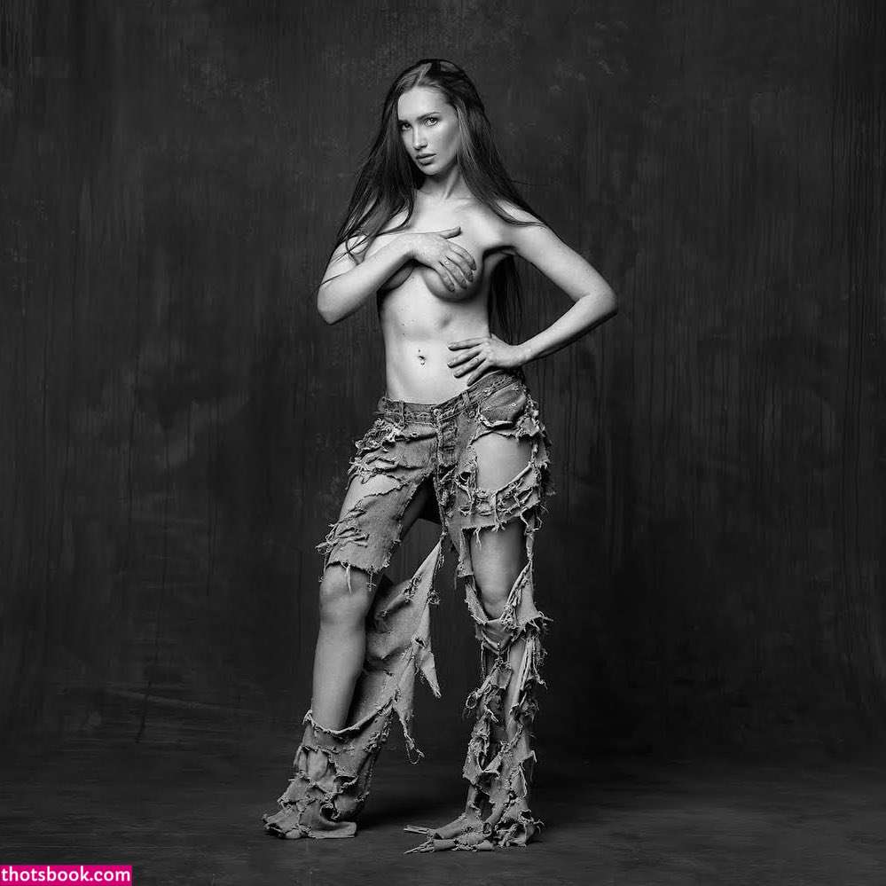 Anna Hristenko Photo #11