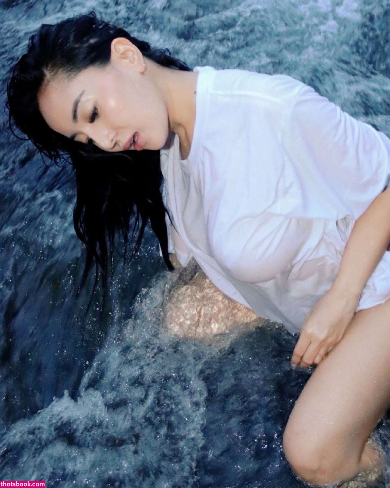 Jen Ting Photo #11