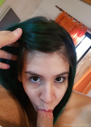 zzwei7 Photo #11