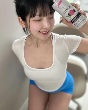 May E Photo #3