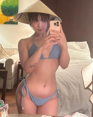 May E Photo #28