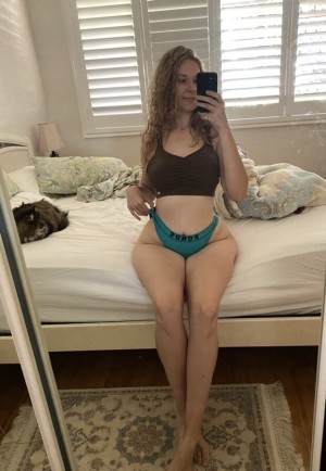 Roxytall Photo #12