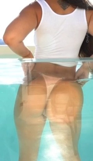 Angie Varona