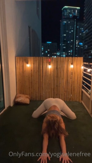 Yogiselene