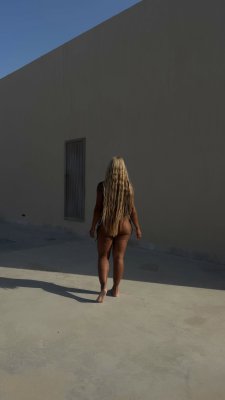naomisharon Photo #3