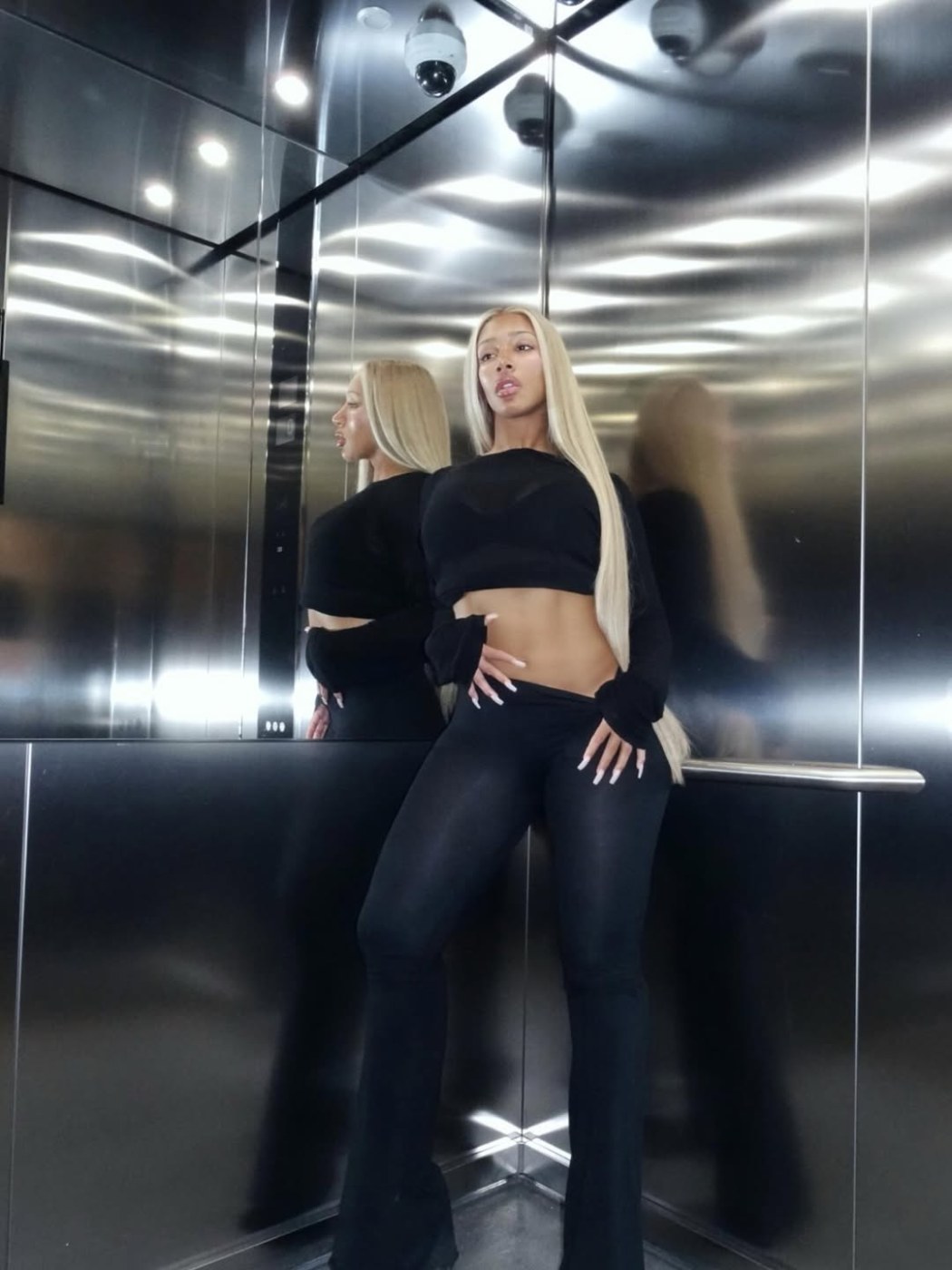 naomisharon Photo #25