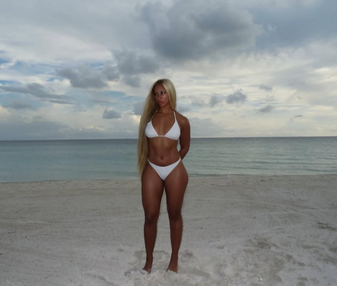 naomisharon Photo #35