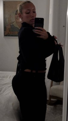 naomisharon Photo #32