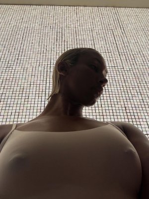 naomisharon Photo #45