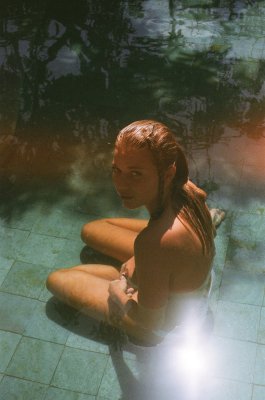 Noemie Neuens Photo #49