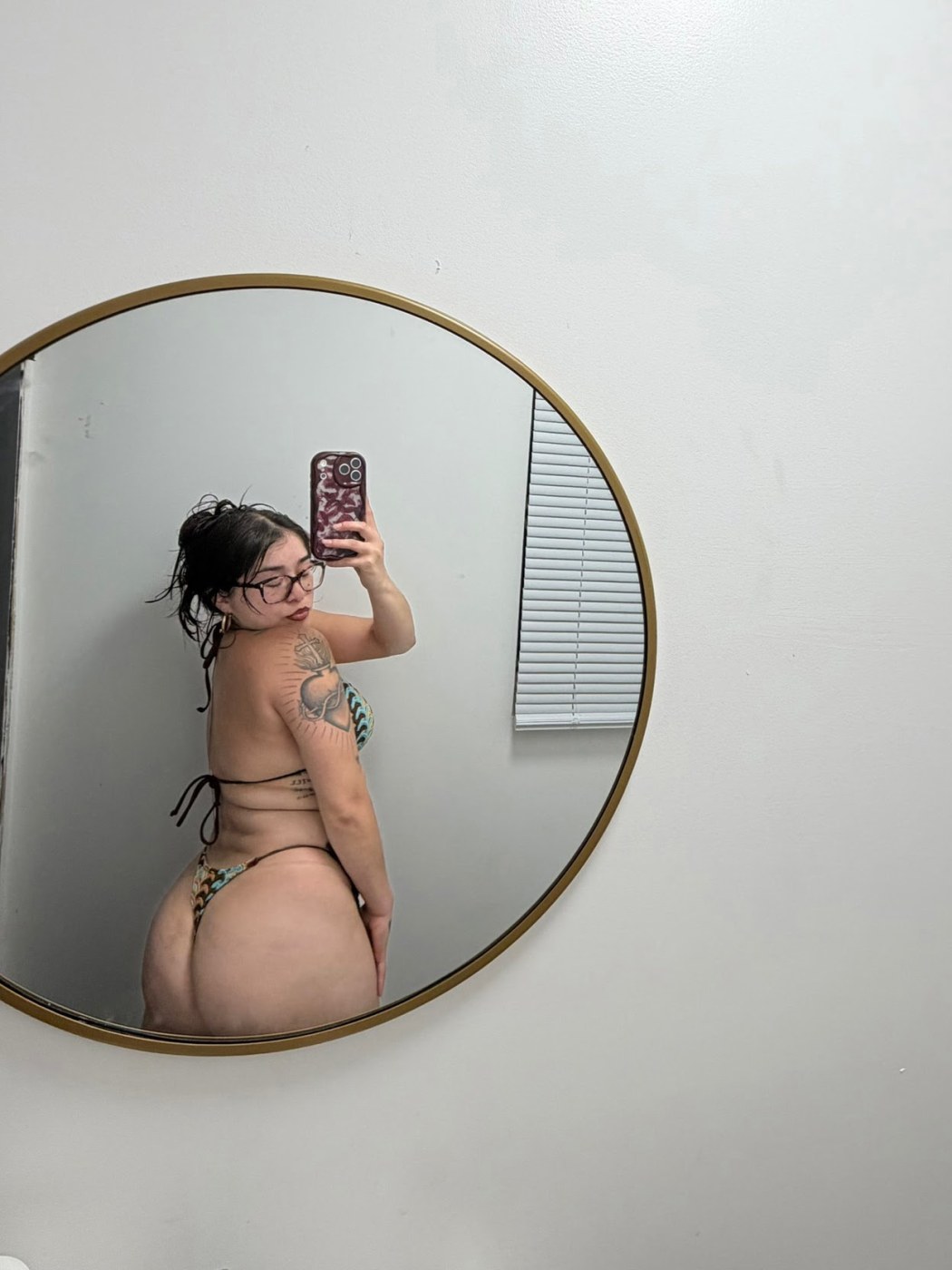 jjuicybrat Photo #1