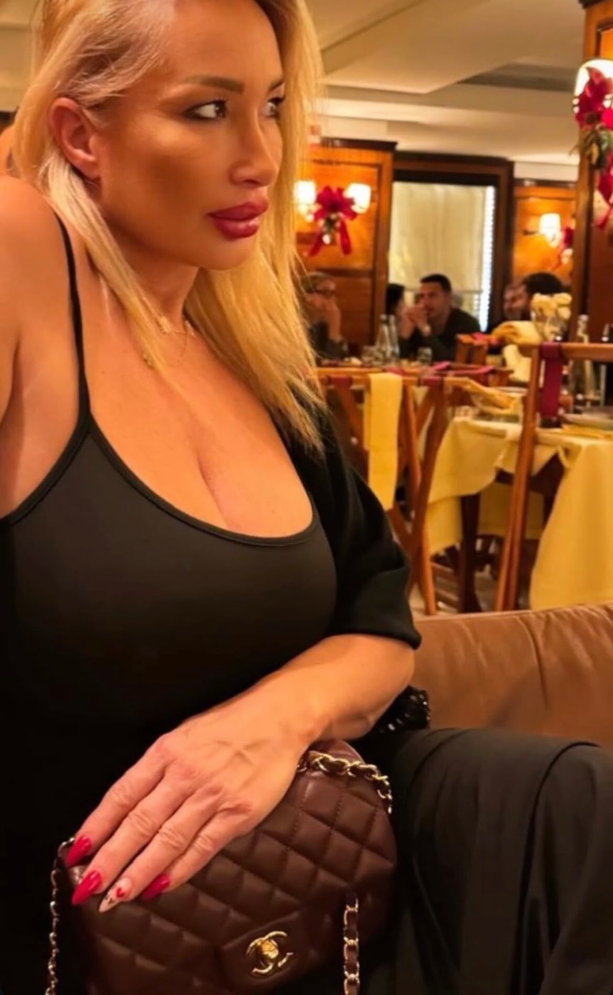 Mara Traversi Photo #5