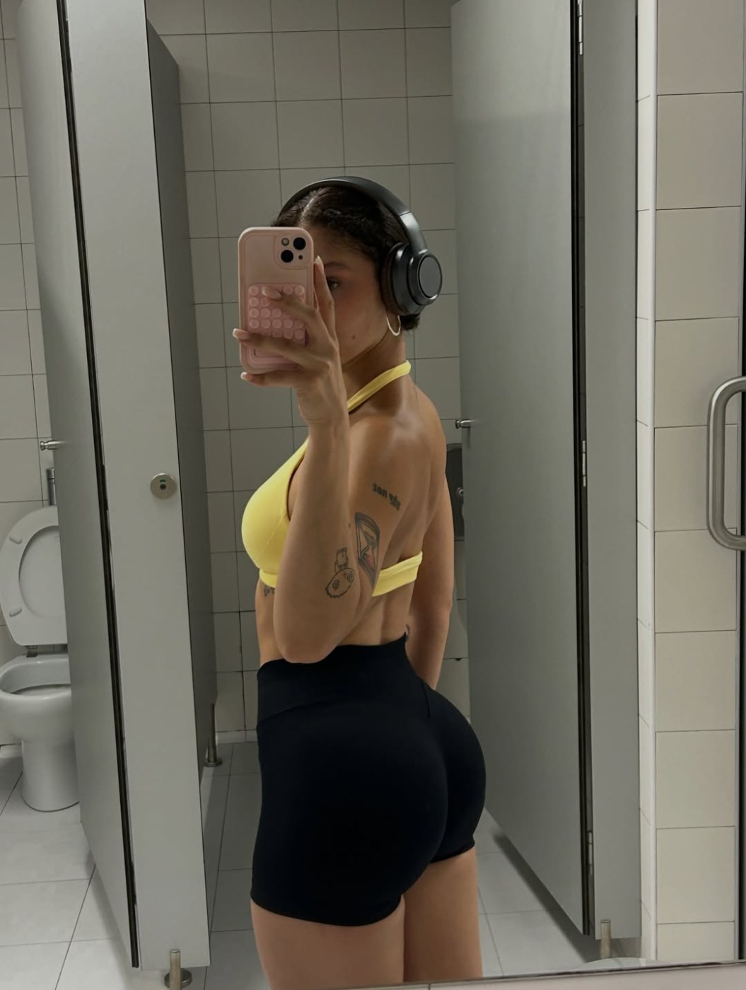 yohannadossantos__ Photo #89