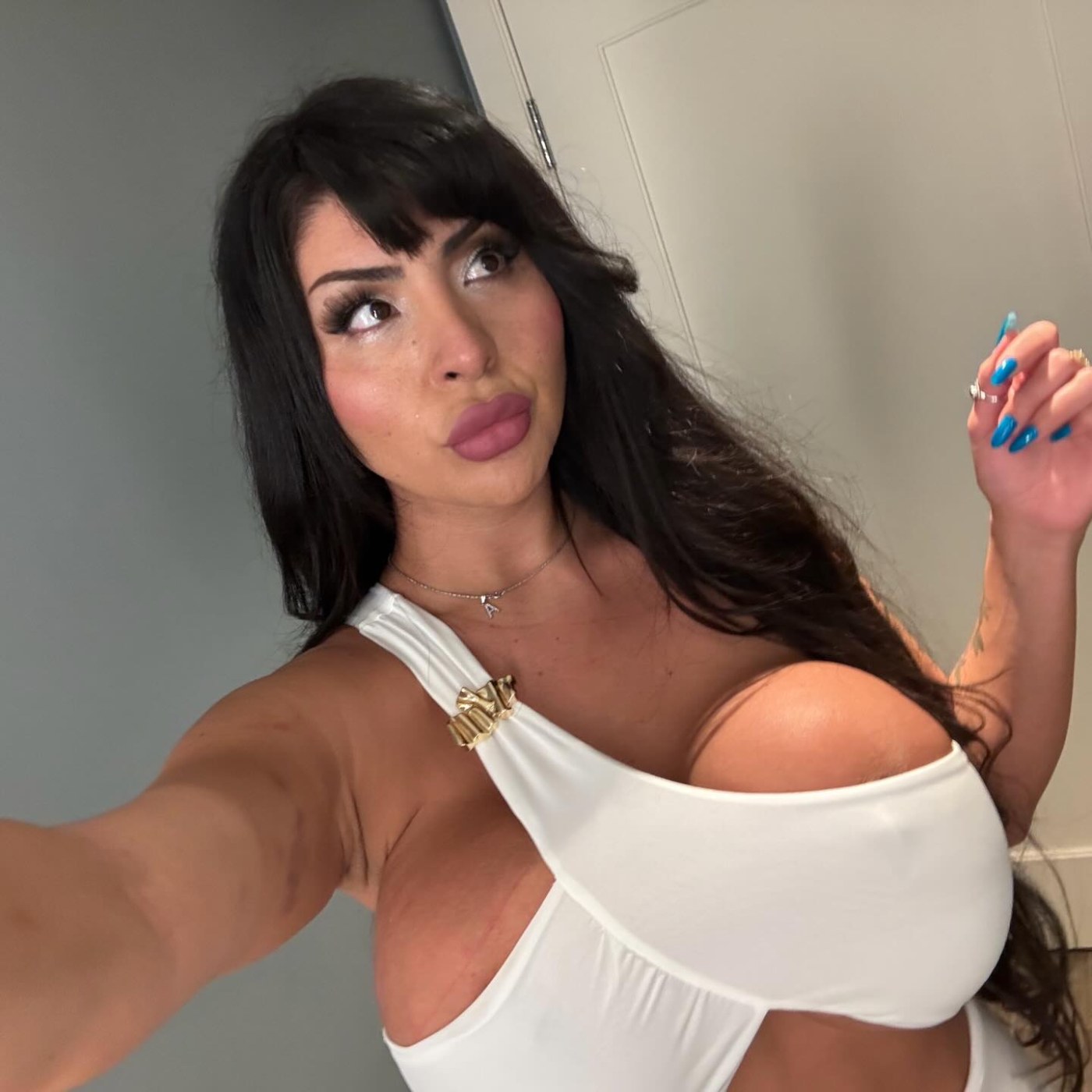 Alondra Roi Photo #113