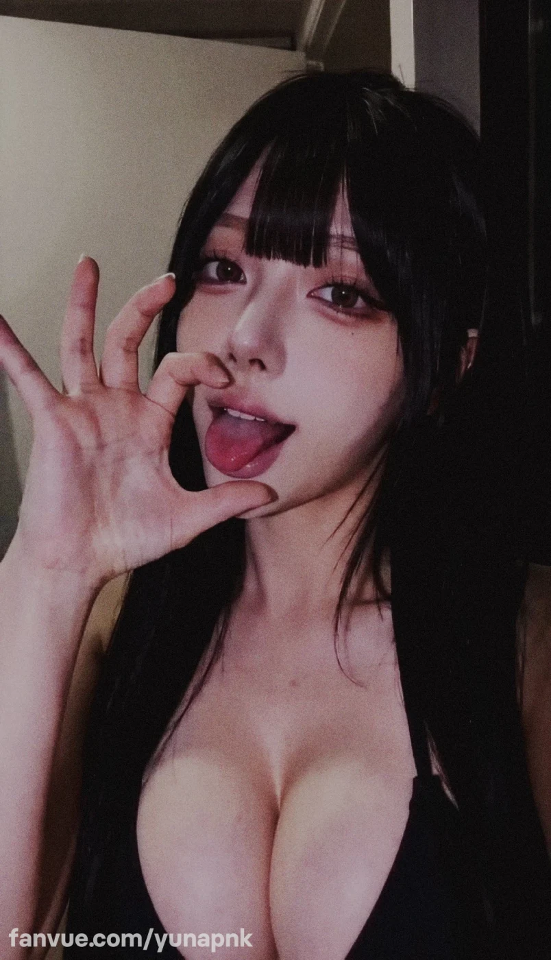 Yuna.pnk Photo #26