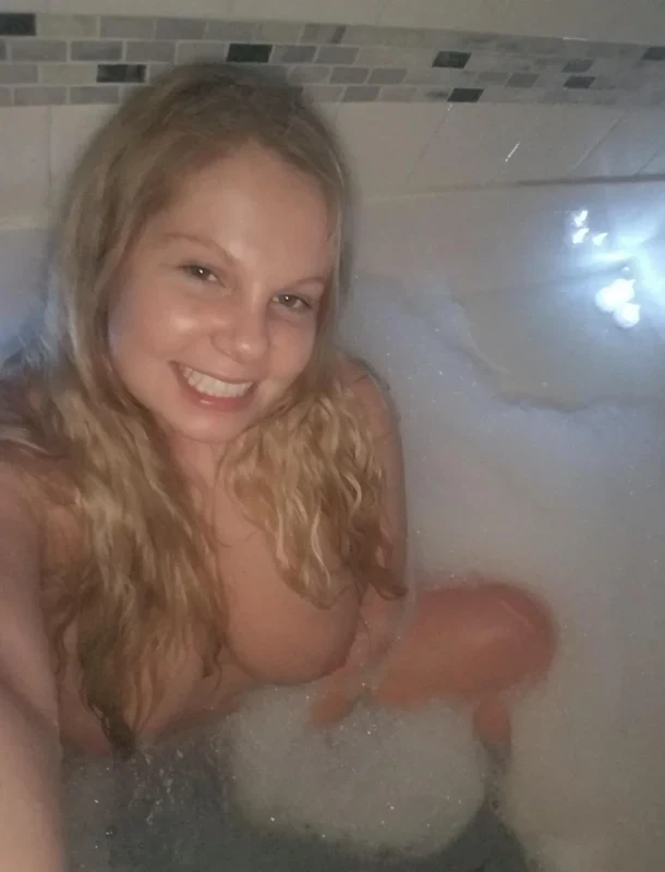 yourbestcharlotte92 Photo #1