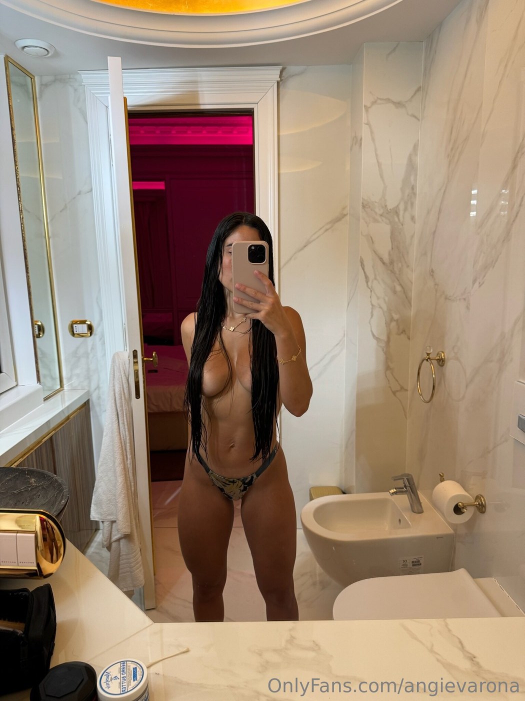 Angie Varona Photo #468