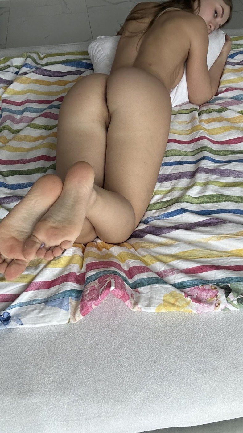 Little Evy Photo #32