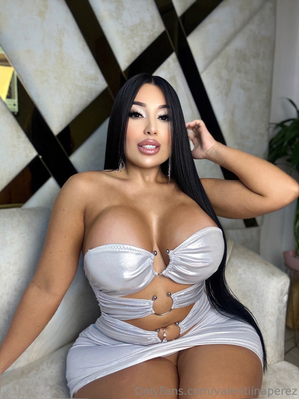 Valentina Perez Photo #24
