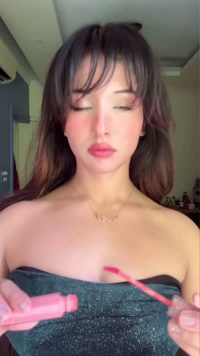 Samriddhi Uniyal Video #6