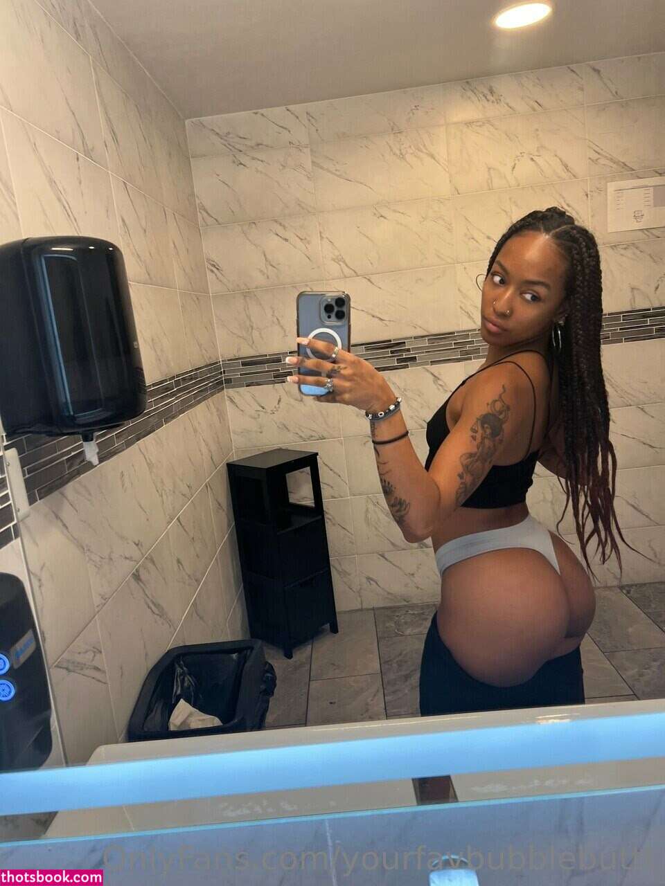 yourfavbubblebuttt Photo #23