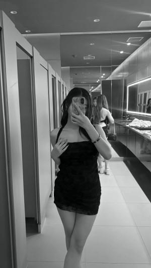 aaomhelloo Photo #2