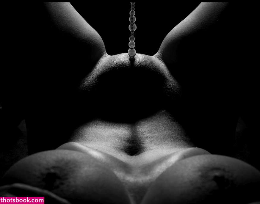 Bombshell Tanja Photo #8