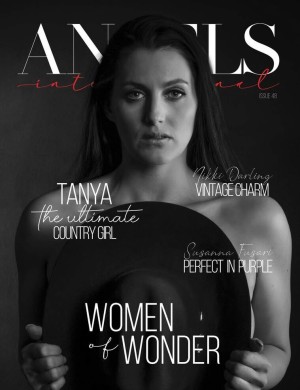 Bombshell Tanja