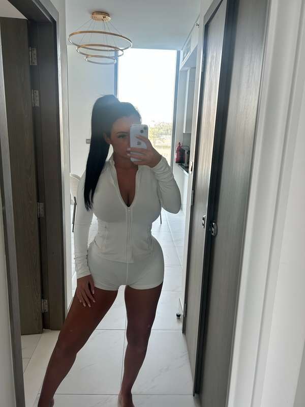 kellllx Photo #10