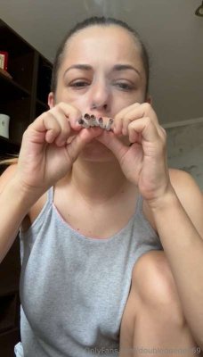 doubledeedee69 Photo #6