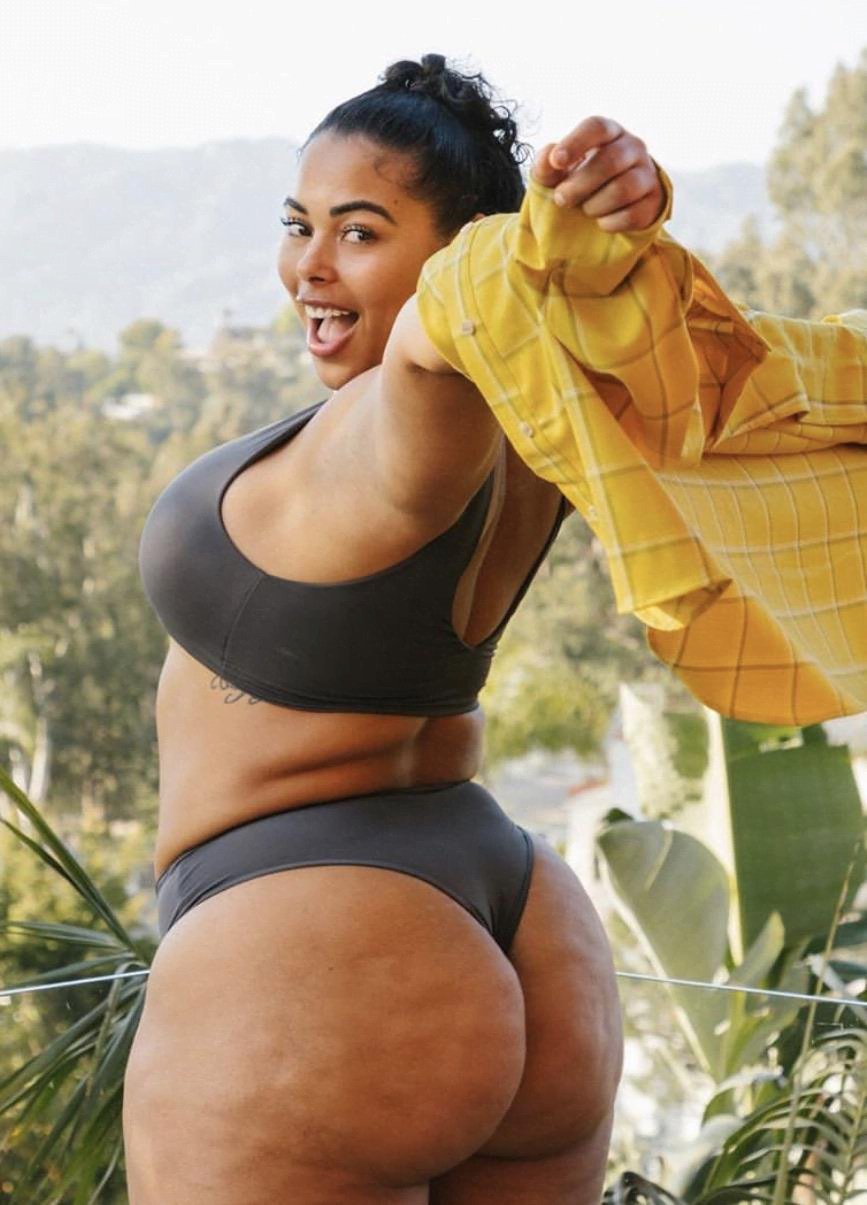 Tabria Majors Photo #9