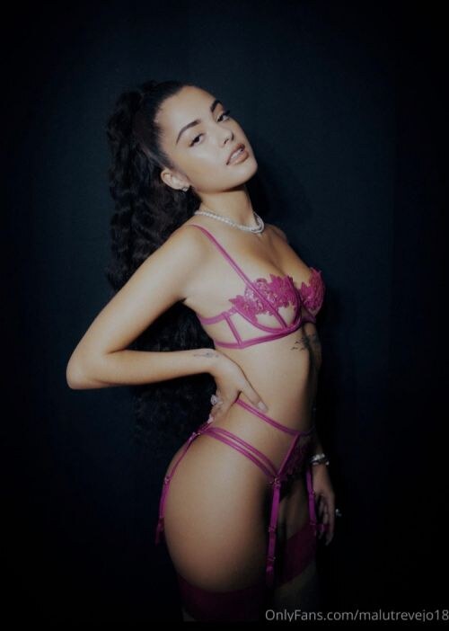 Malu Trevejo Photo #20