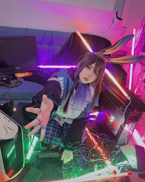 Uyuy Photo #68