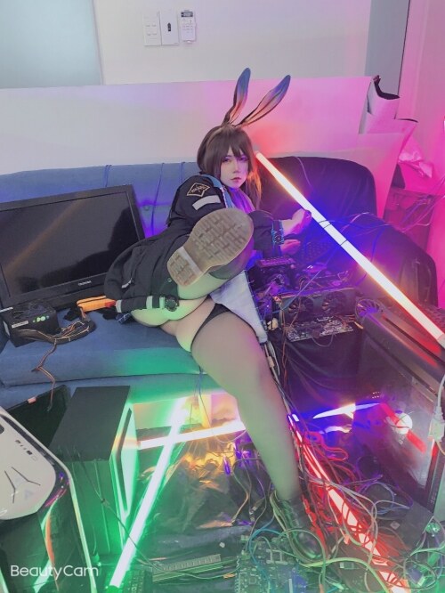 Uyuy Photo #75