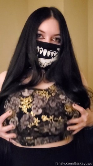 Esskayuwu Post #19