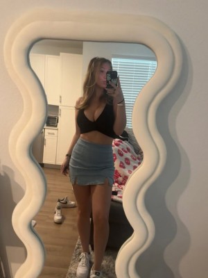 Juulqueen Photo #11