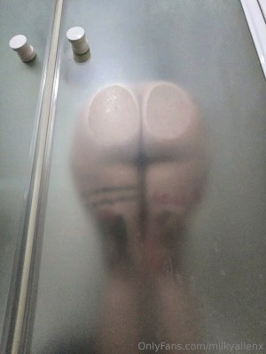 milkyalien Photo #32