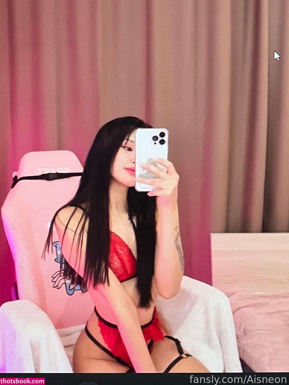 Aisneon Photo #23
