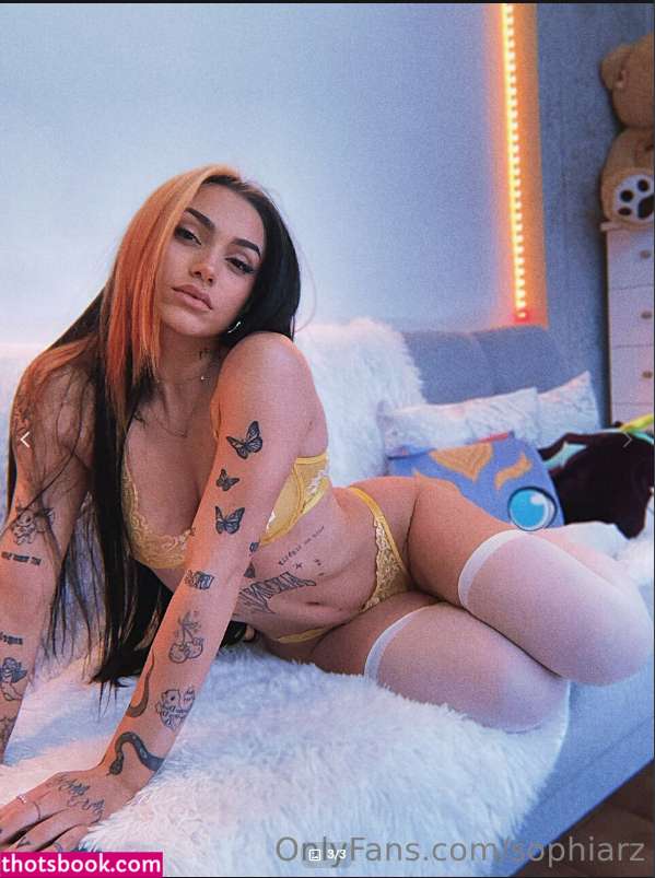 Sophia Rizou Photo #8