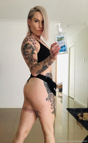 Bec Rawlings Photo #58